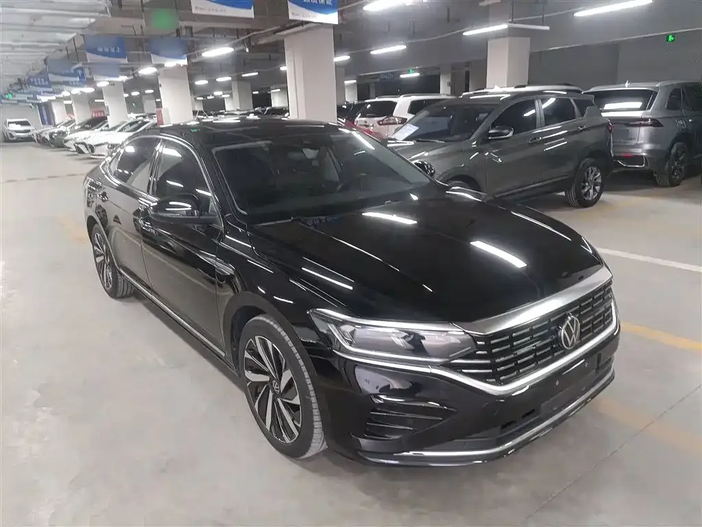 Volkswagen Passat — фото 5