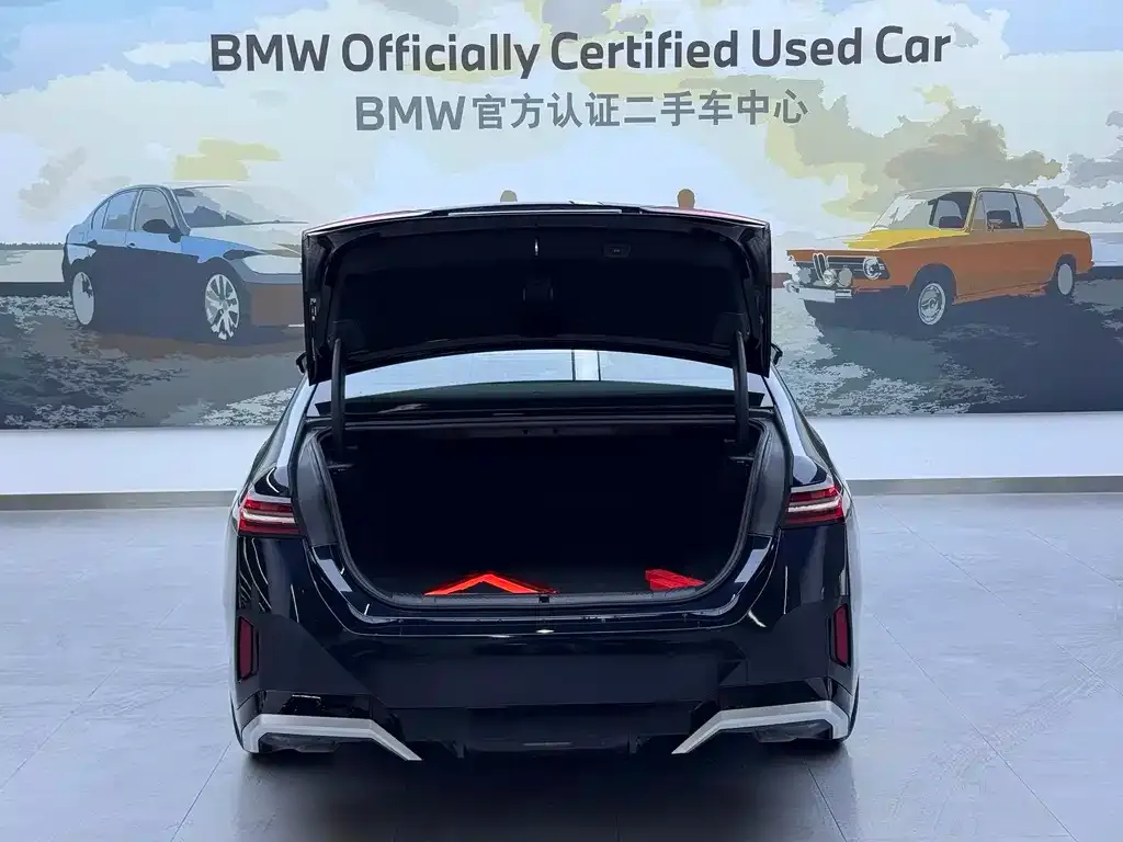 BMW i5 — фото 3