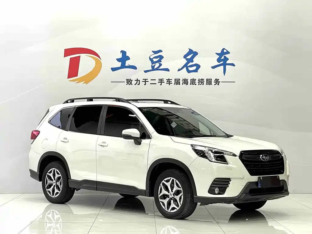 Subaru Forester — фото 7