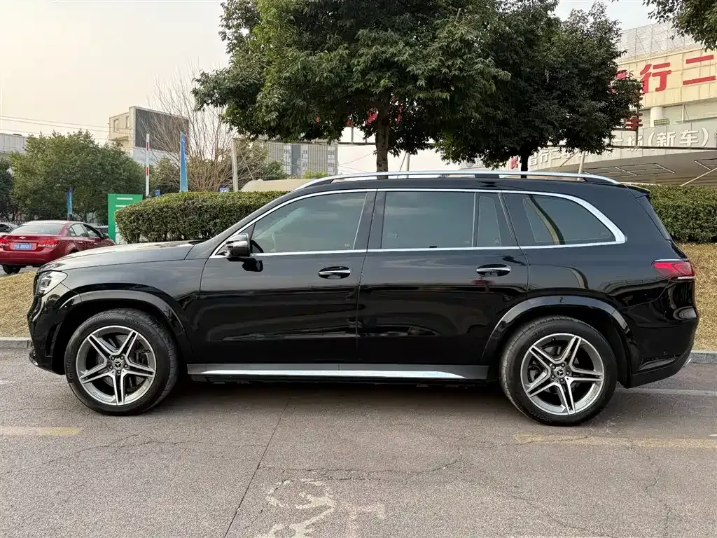 Mercedes-Benz GLS — фото 7