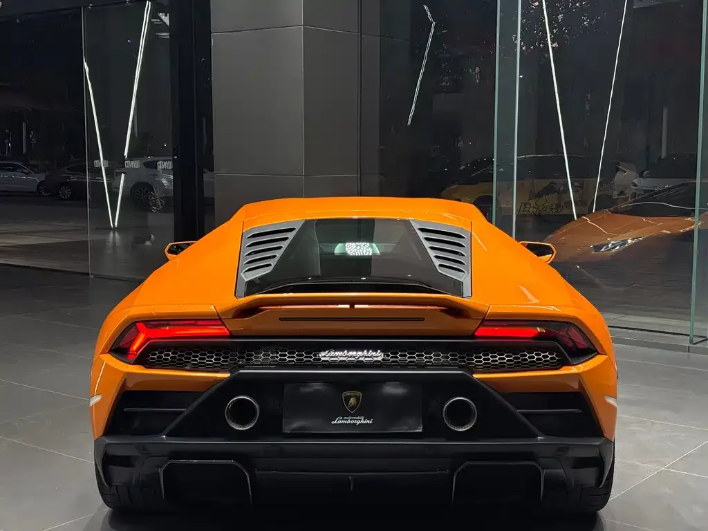 Lamborghini Huracan — фото 6