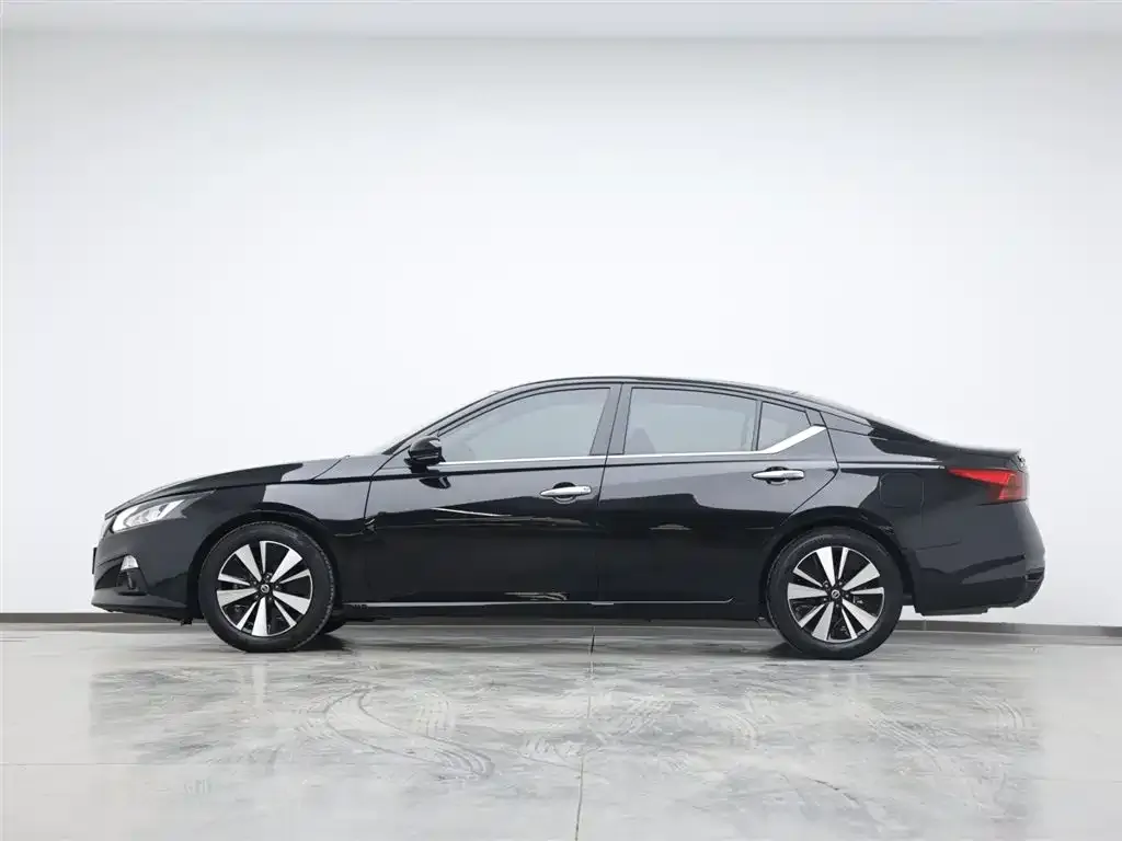 Nissan Teana — фото 2