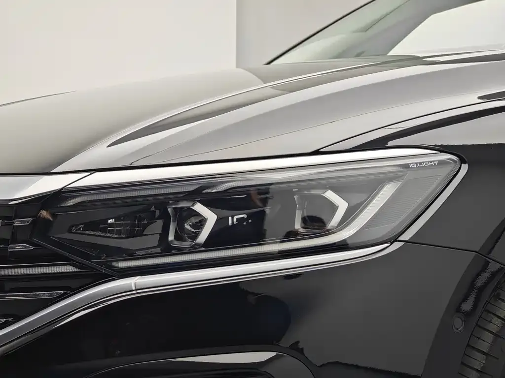 Volkswagen Passat — фото 9