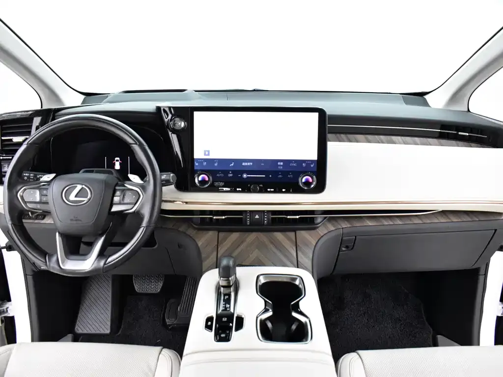 Lexus LM — фото 9