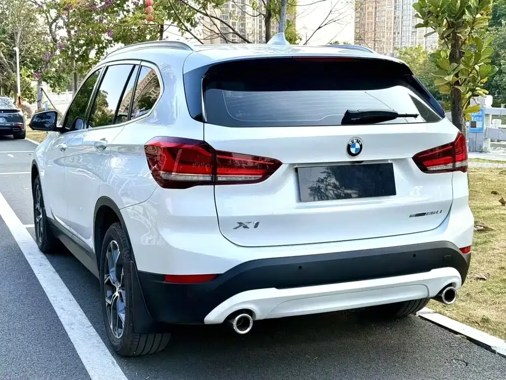 BMW X1 — фото 3