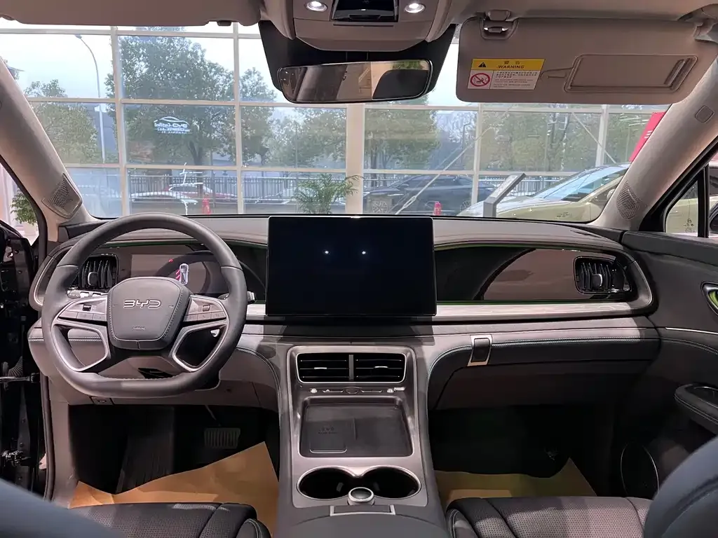 BYD Hiace 07 DM-i — фото 3