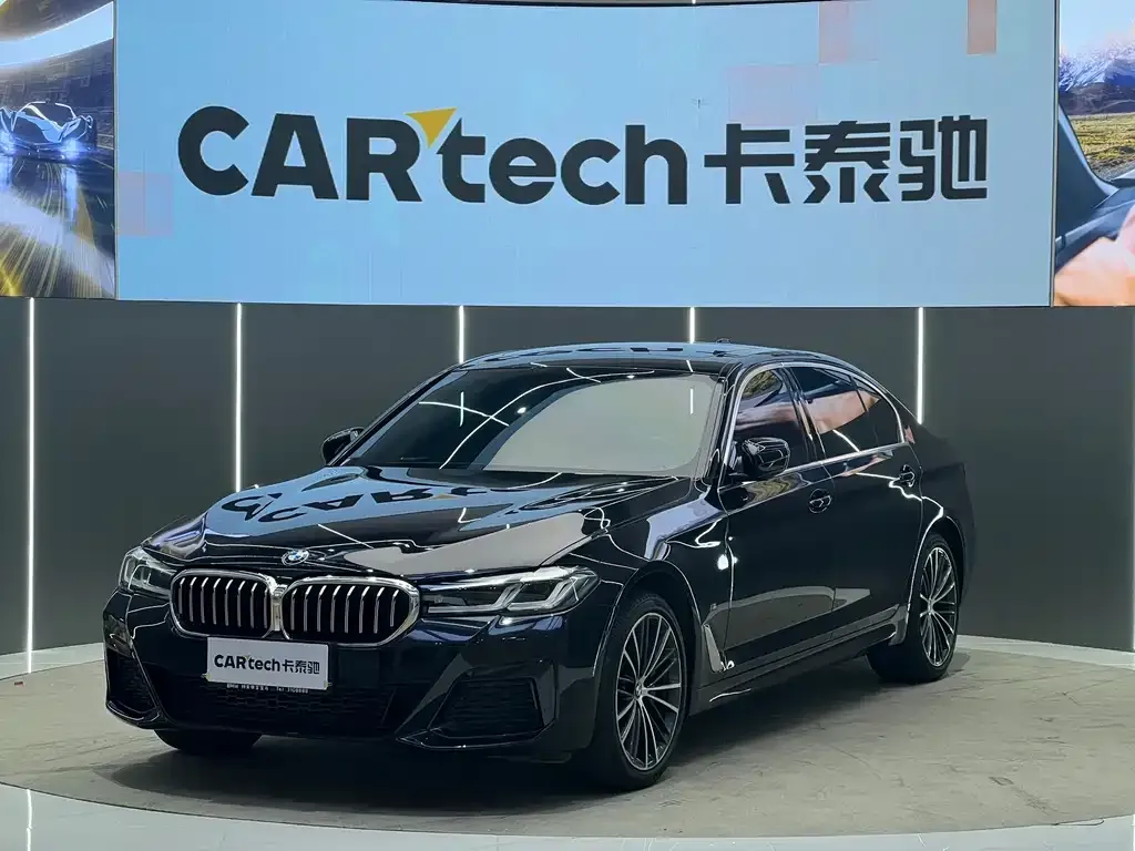 BMW 5 Series — фото 1