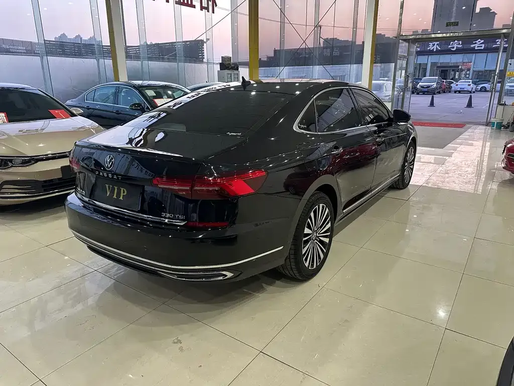 Volkswagen Passat — фото 4