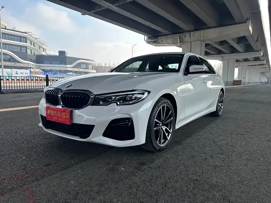 BMW 3 Series — фото 1