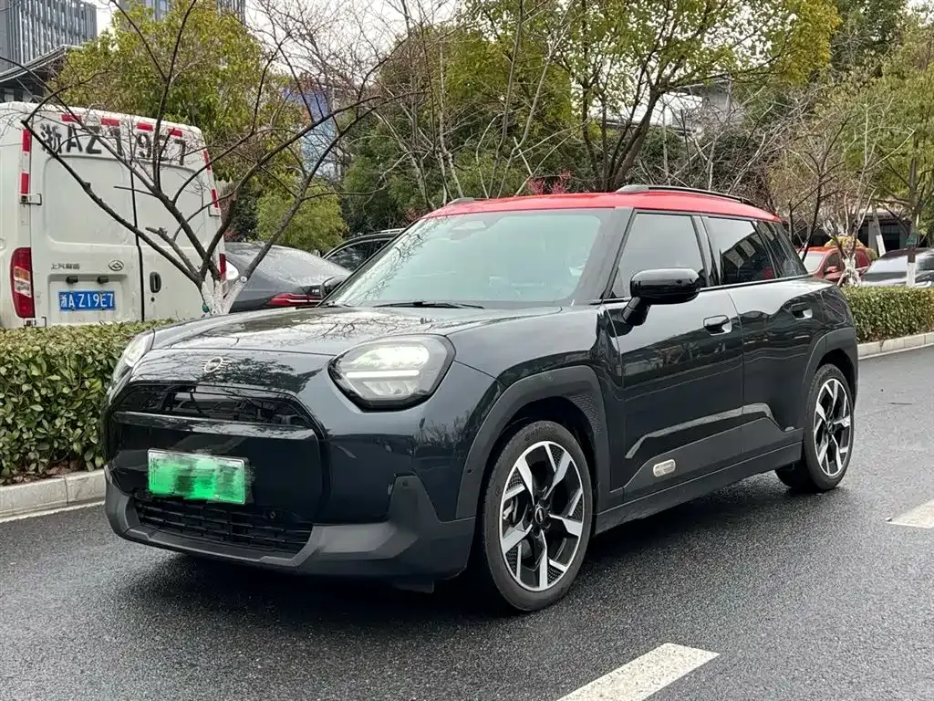 MINI Aceman EV — фото 1