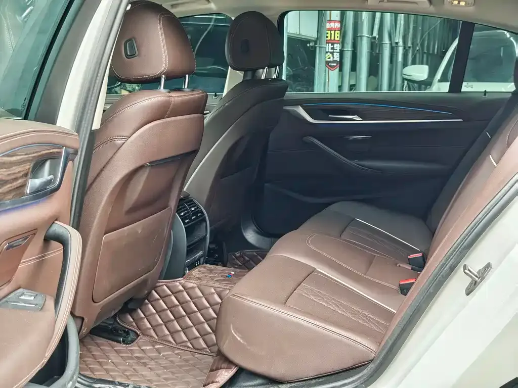 BMW 5 Series New Energy — фото 8