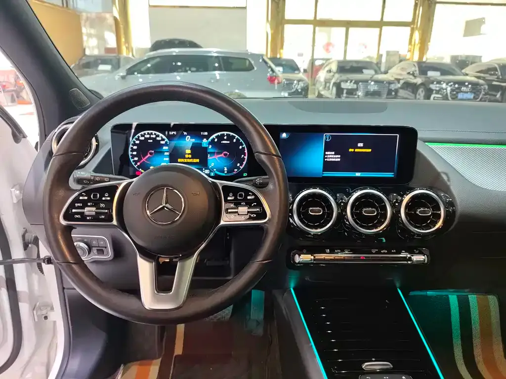 Mercedes-Benz GLA — фото 2