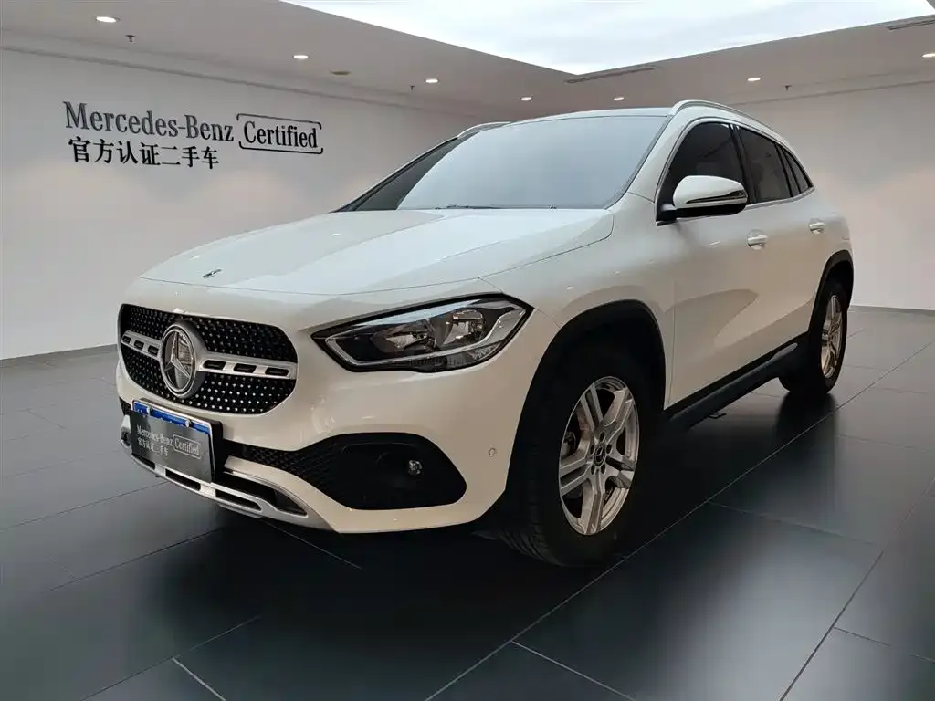 Mercedes-Benz GLA — фото 1