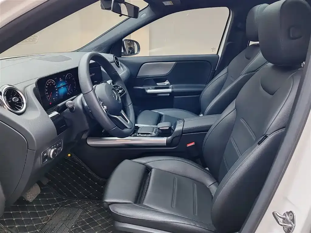 Mercedes-Benz GLA — фото 10