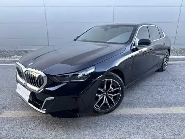 BMW i5 — фото 1