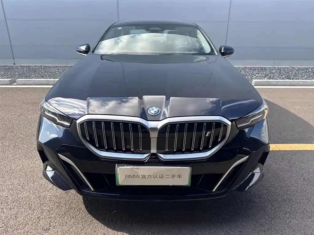BMW i5 — фото 5