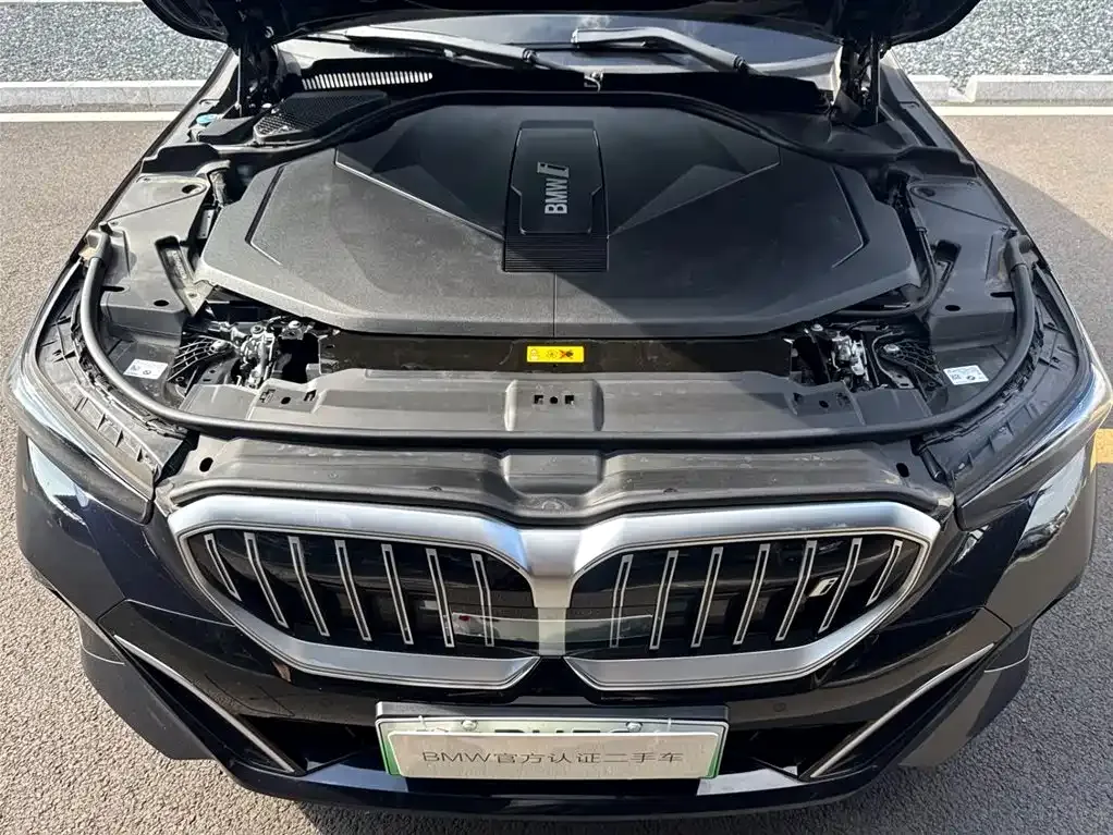 BMW i5 — фото 9