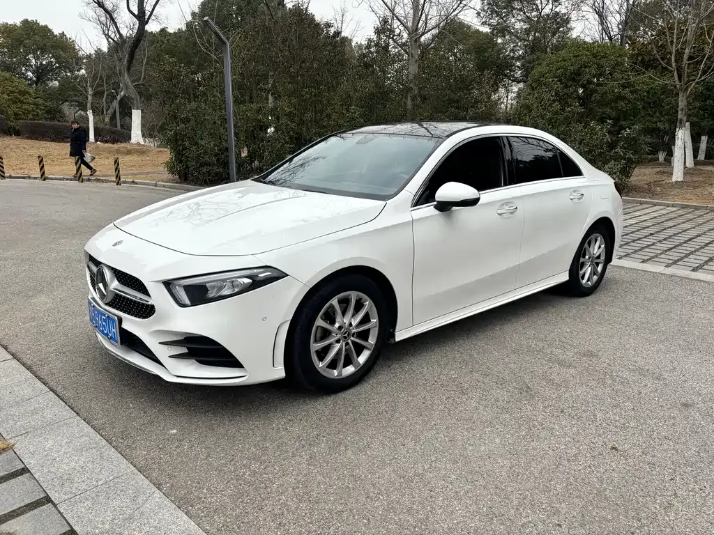 Mercedes-Benz A-Class — фото 1