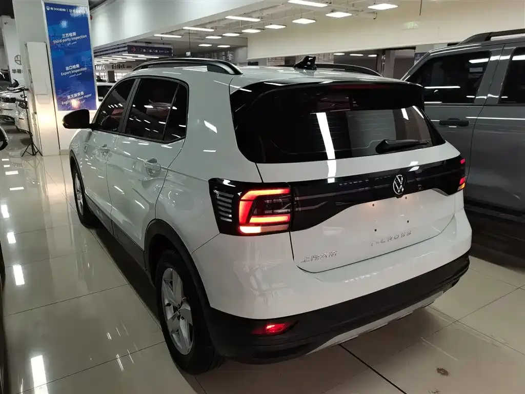Volkswagen T-Cross — фото 8
