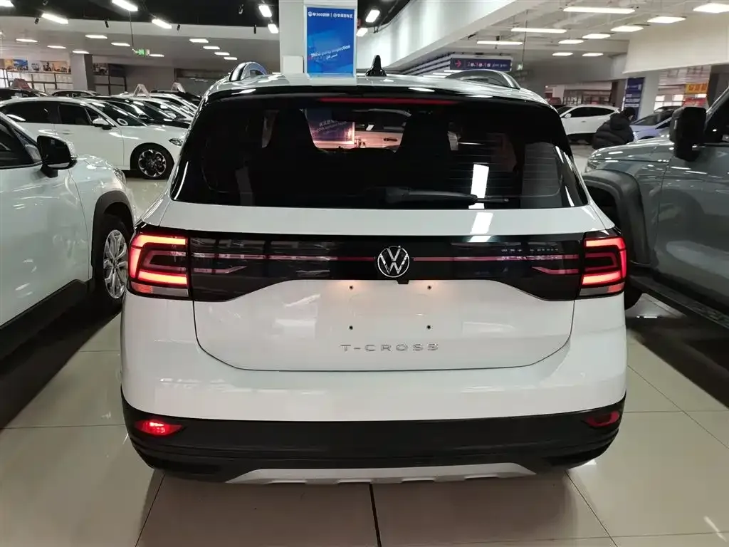Volkswagen T-Cross — фото 3
