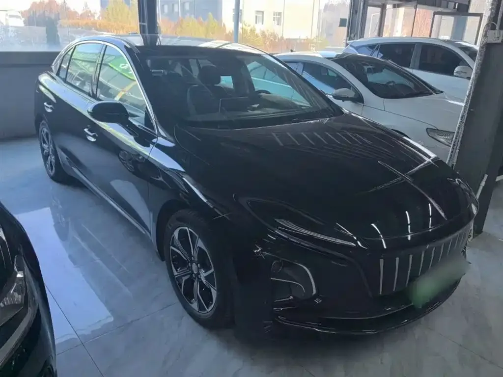 Hongqi E-QM5 — фото 3