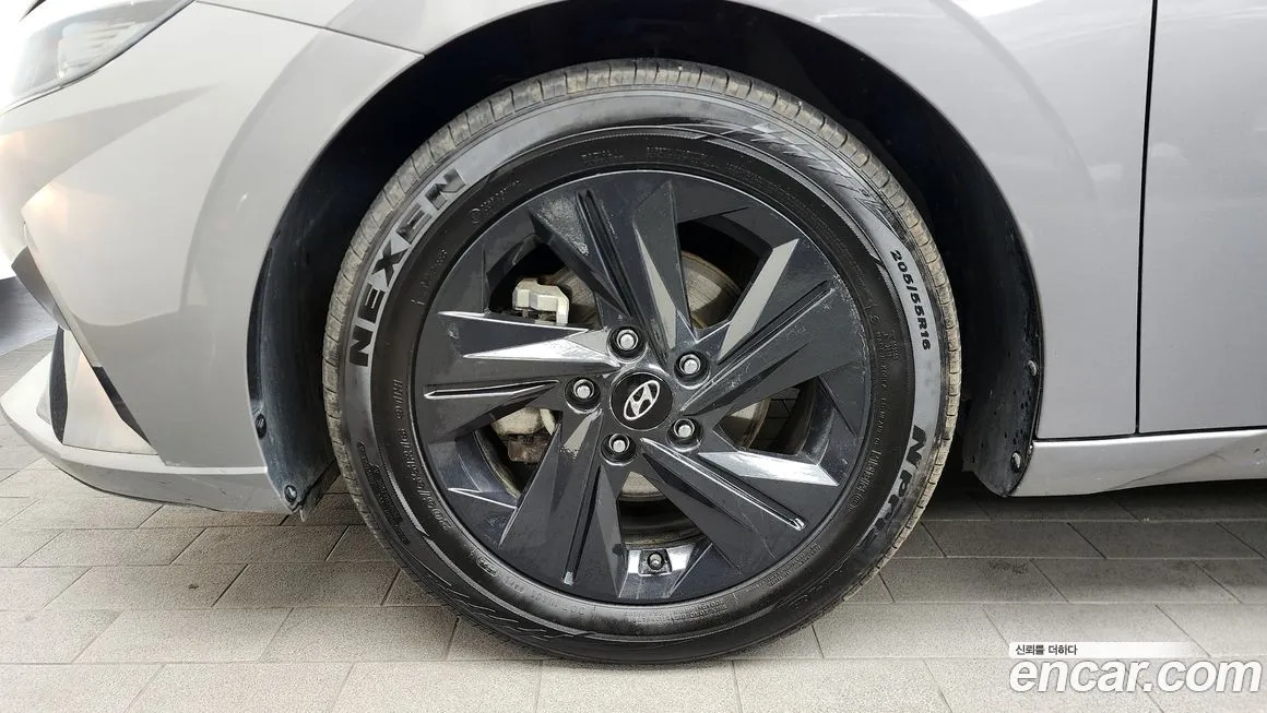 Hyundai AVANTE — фото 6