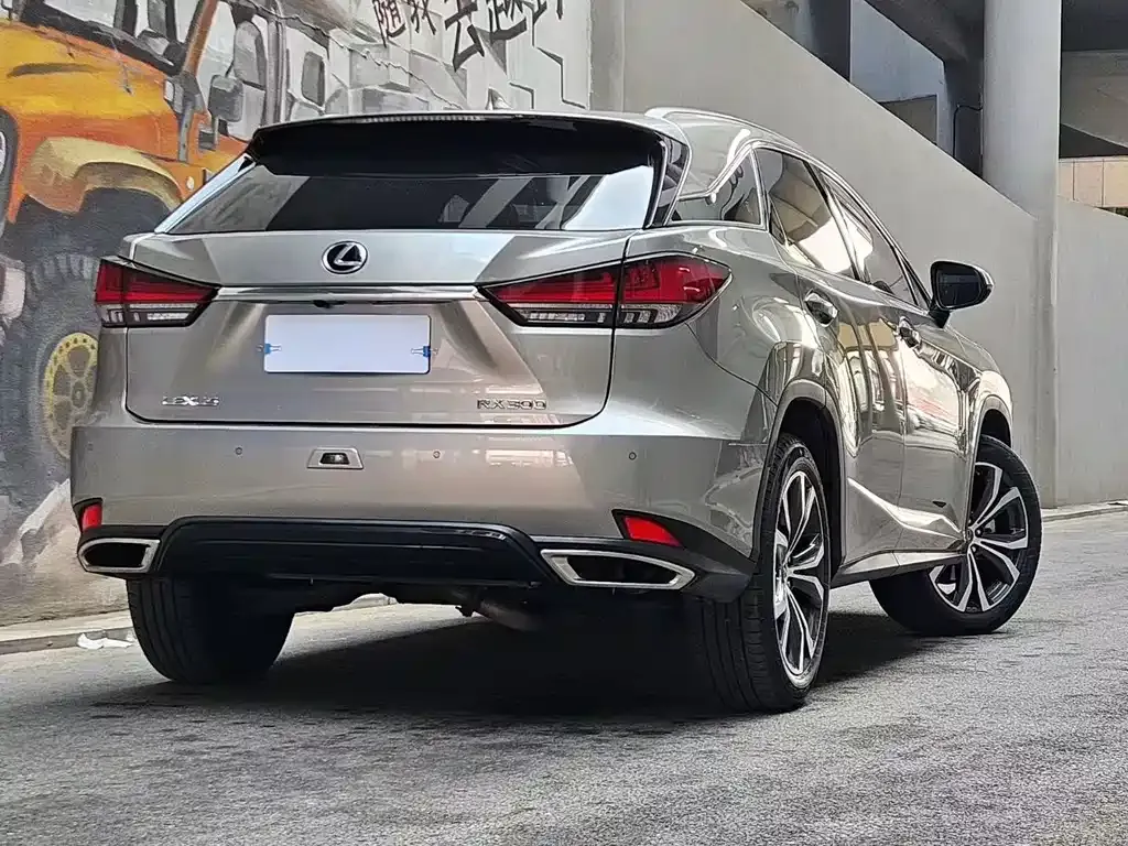 Lexus RX — фото 8