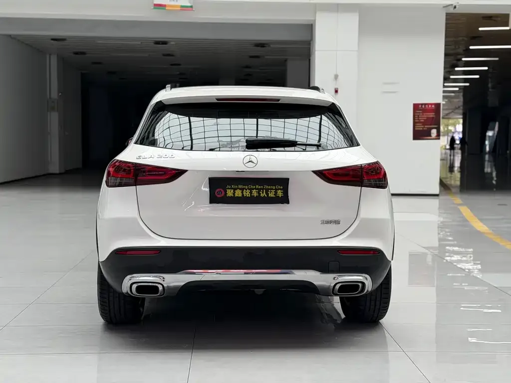 Mercedes-Benz GLA — фото 5
