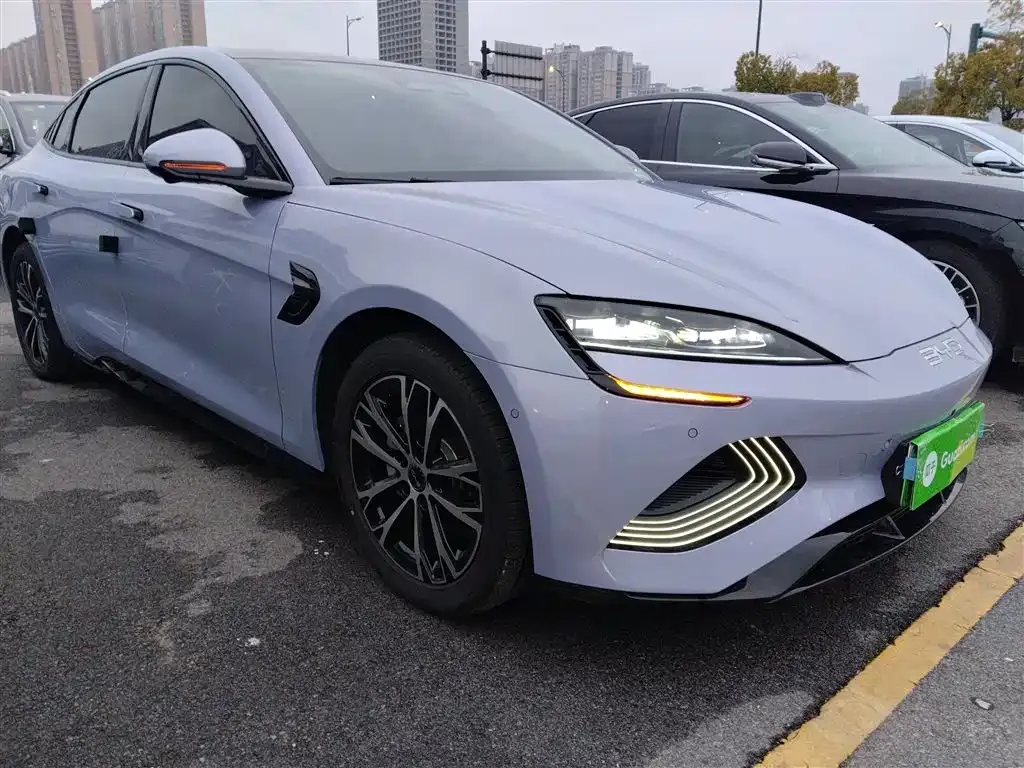 BYD Seal — фото 4