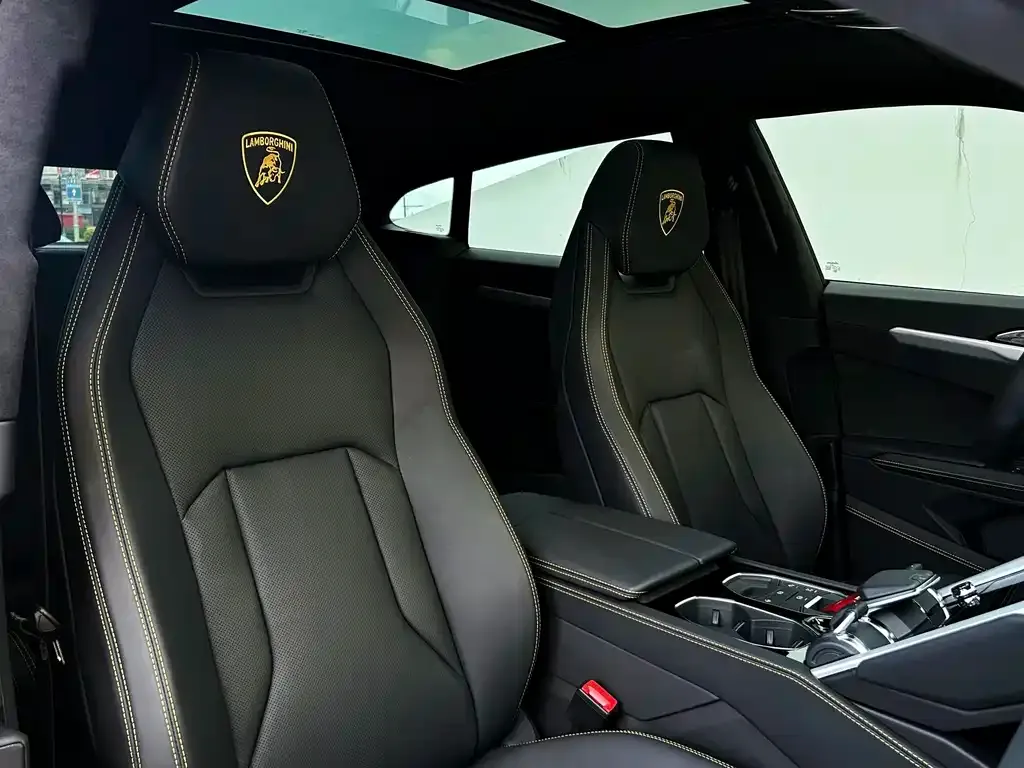 Lamborghini Urus — фото 9