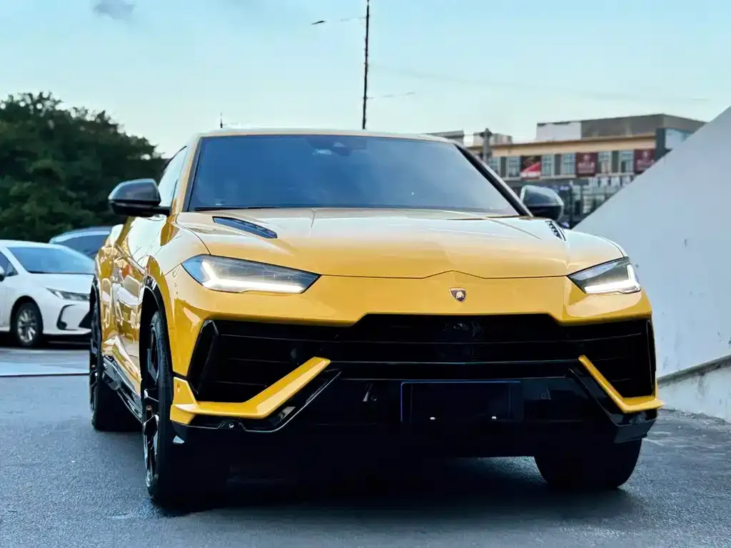 Lamborghini Urus — фото 7