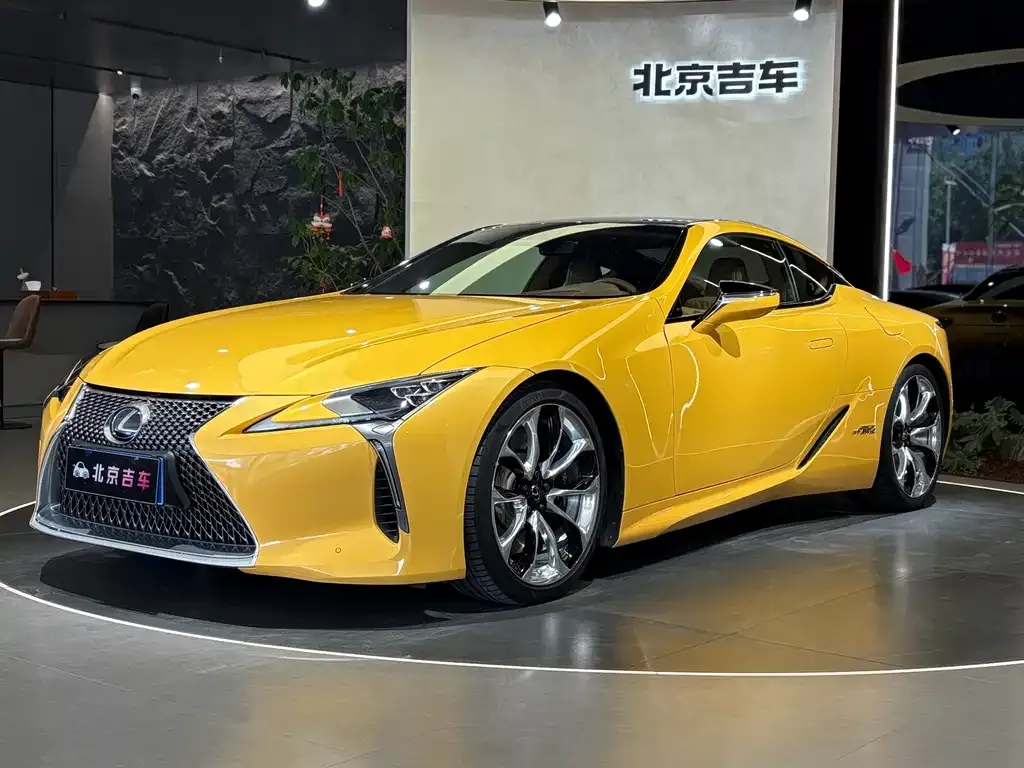 Lexus LC — фото 1