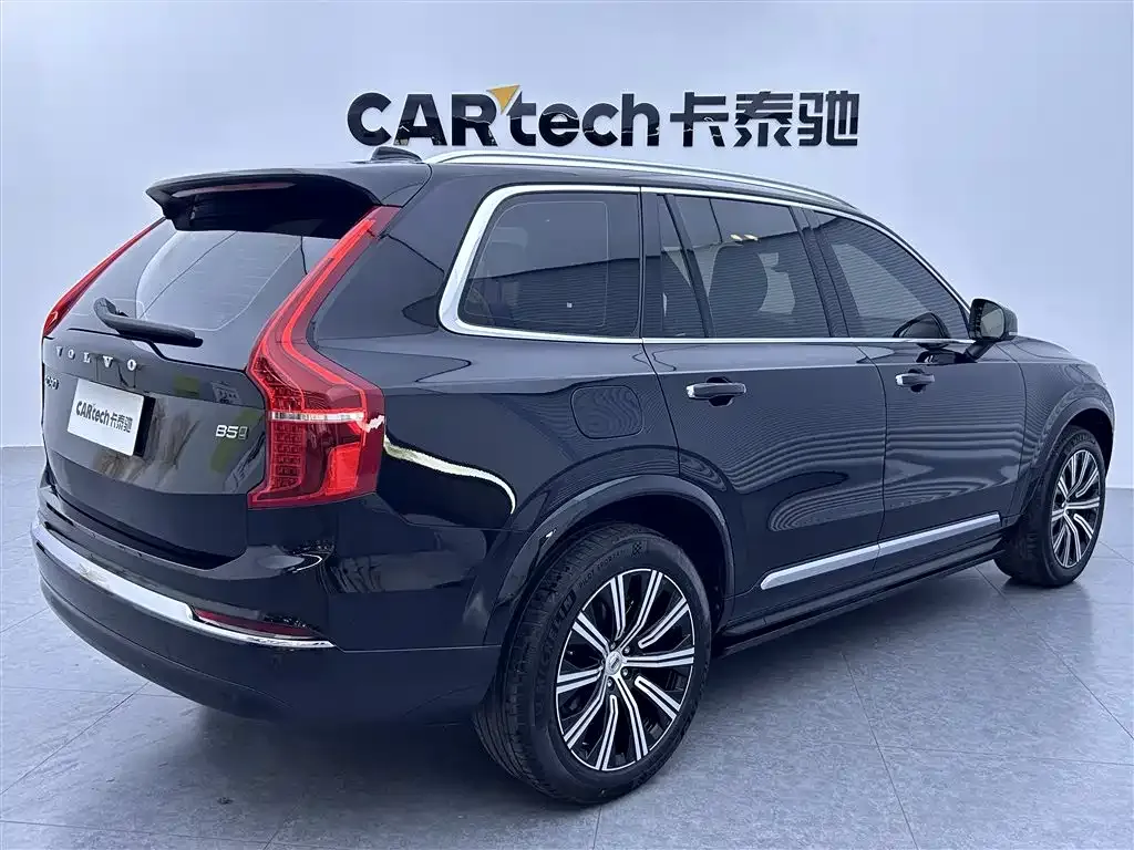 Volvo XC90 — фото 9