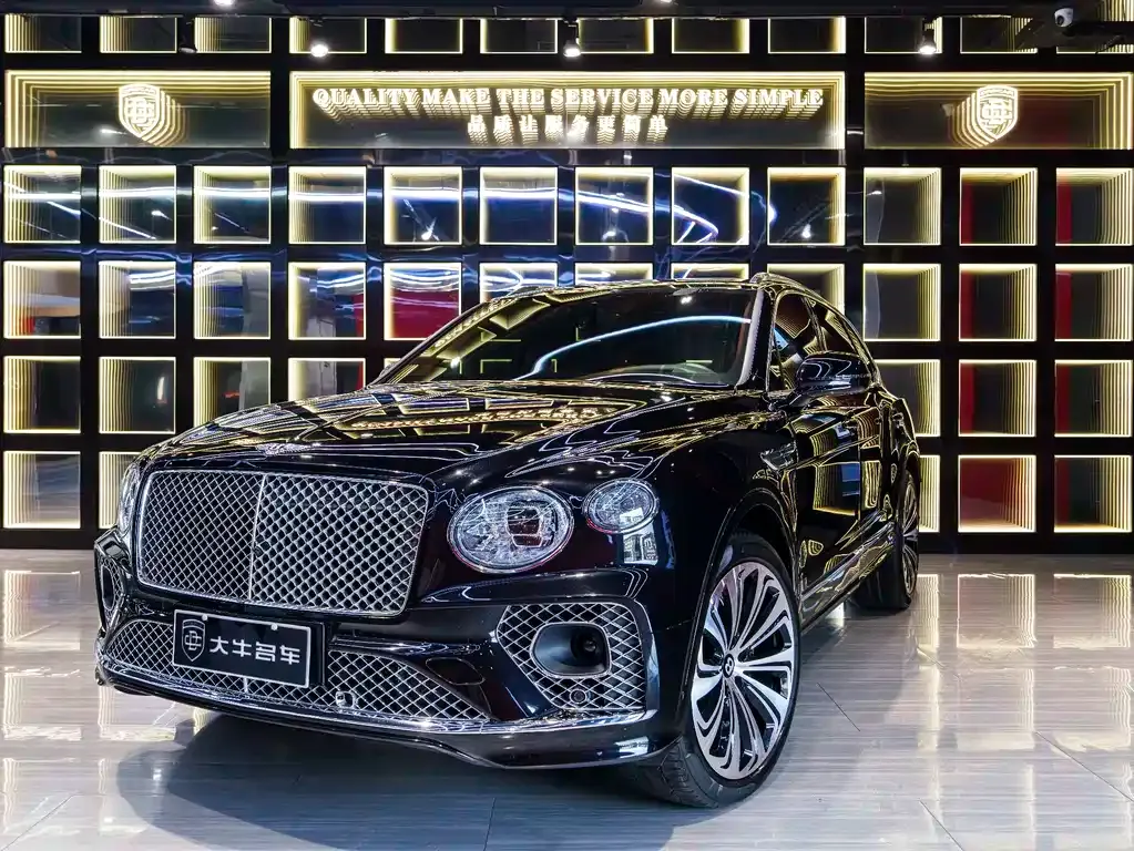 Bentley Bentayga — фото 1