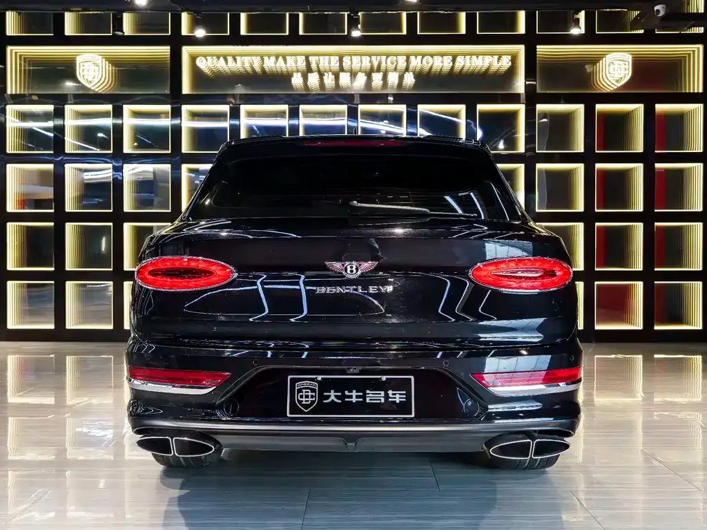 Bentley Bentayga — фото 3