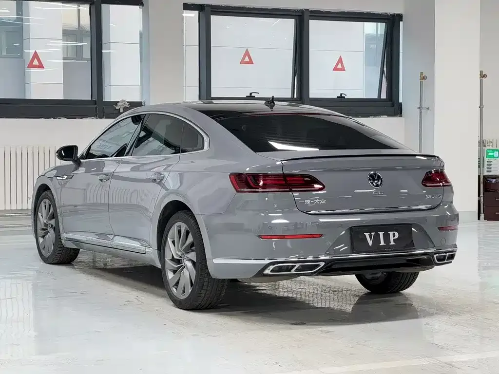 Volkswagen CC — фото 3