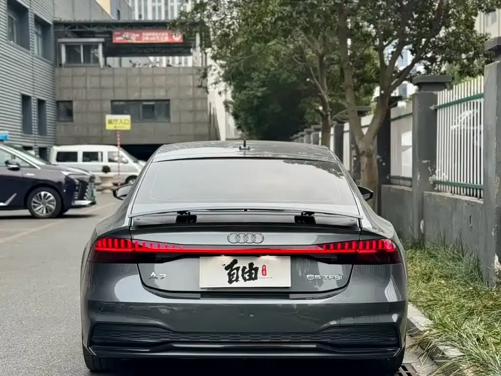 Audi A7 — фото 6