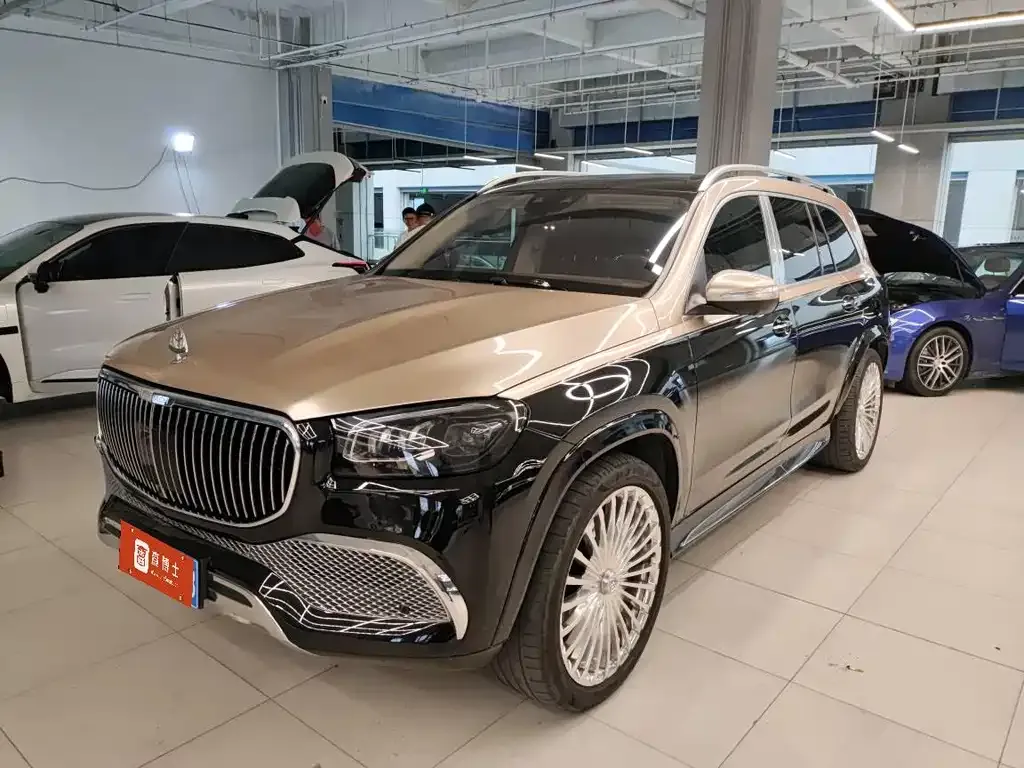 Mercedes-Benz GLS — фото 1