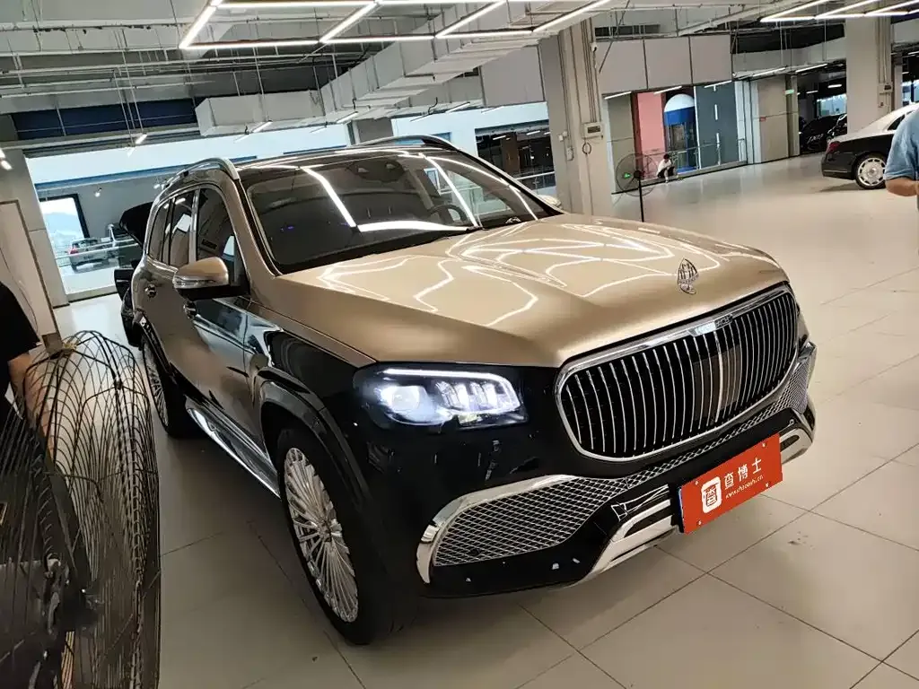Mercedes-Benz GLS — фото 7