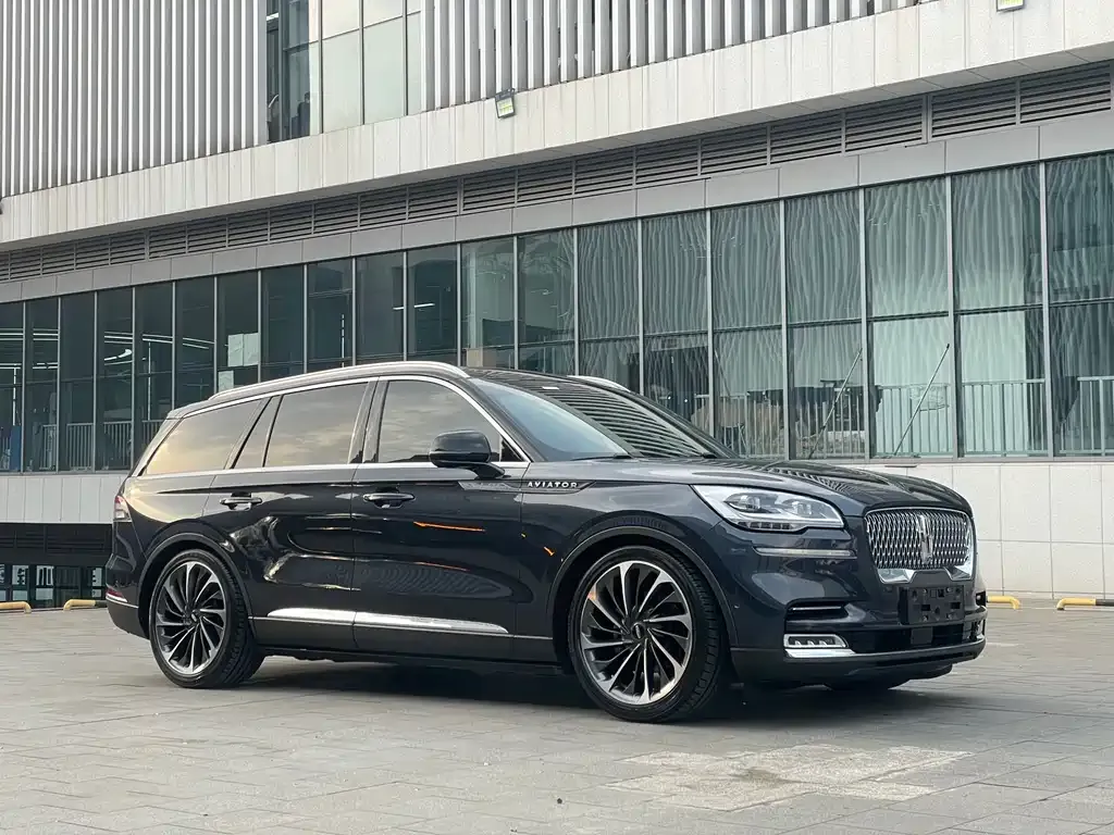 Lincoln Aviator — фото 5