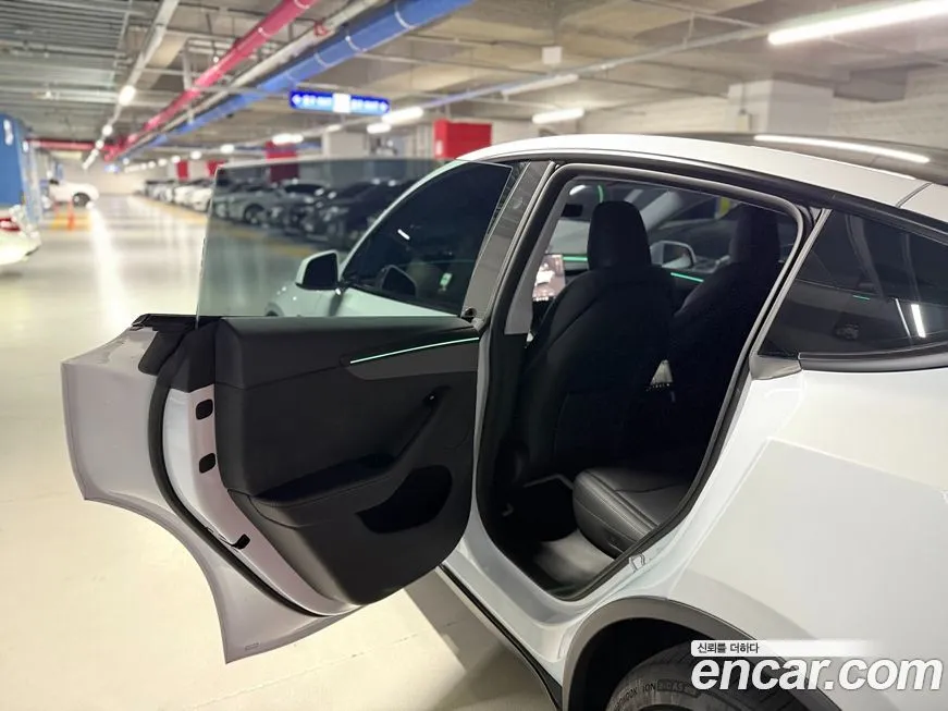 Tesla Model Y — фото 2