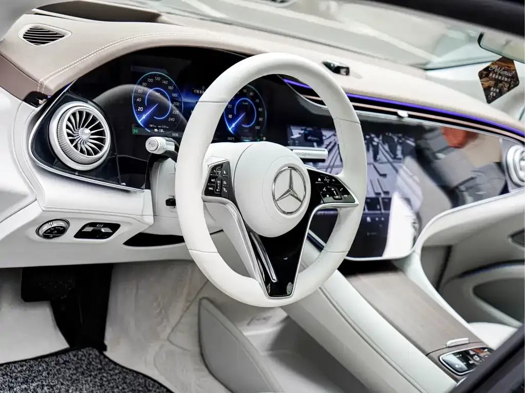 Mercedes-Benz EQS — фото 6