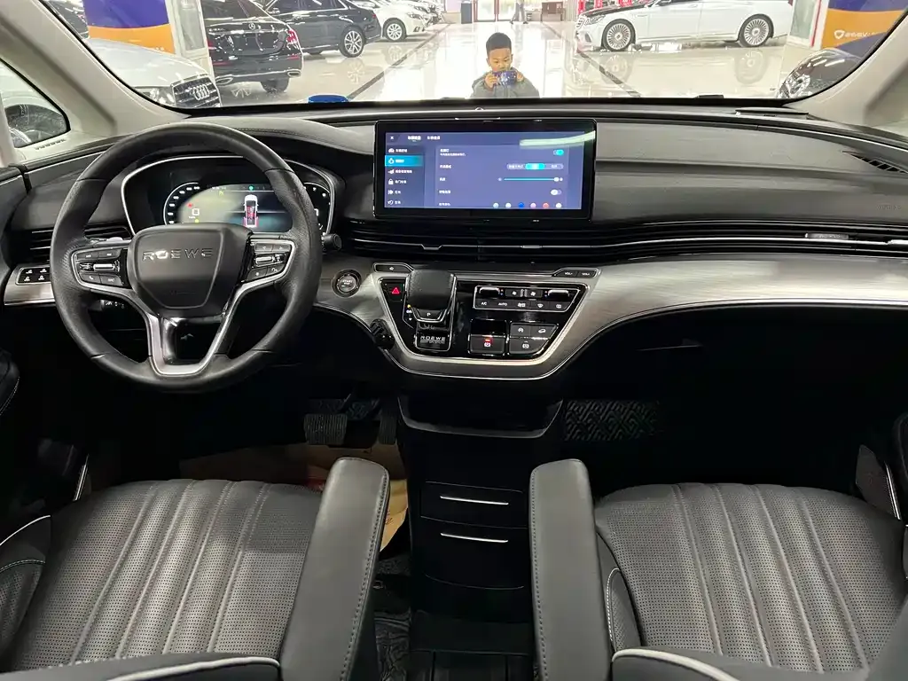 Roewe iMAX8 — фото 7