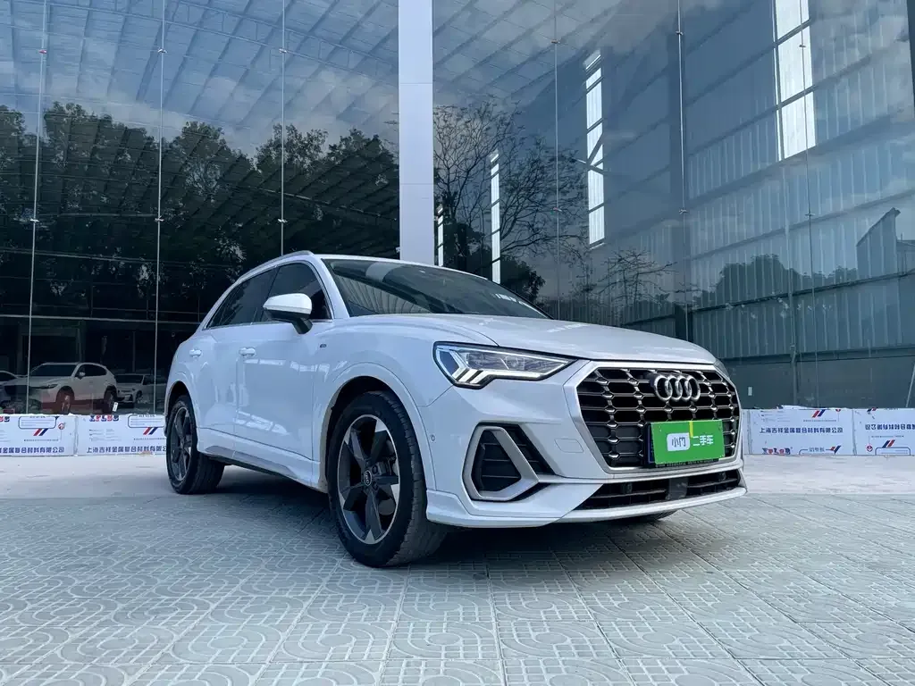 Audi Q3 — фото 3