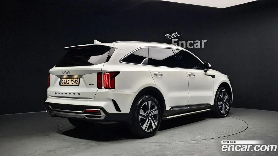 Kia Sorento — фото 8