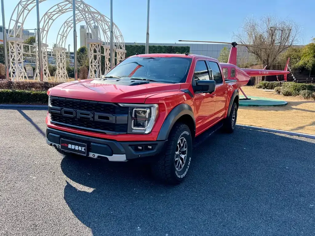 Ford F-150 Raptor — фото 1