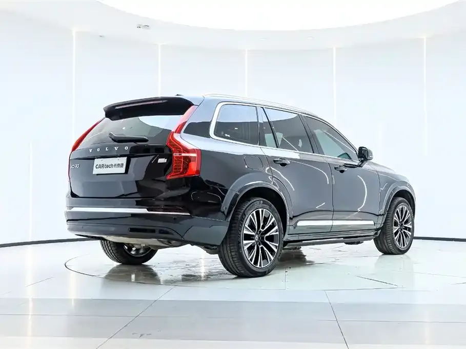 Volvo XC90 PHEV — фото 4
