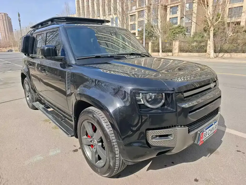 Land Rover Defender — фото 1