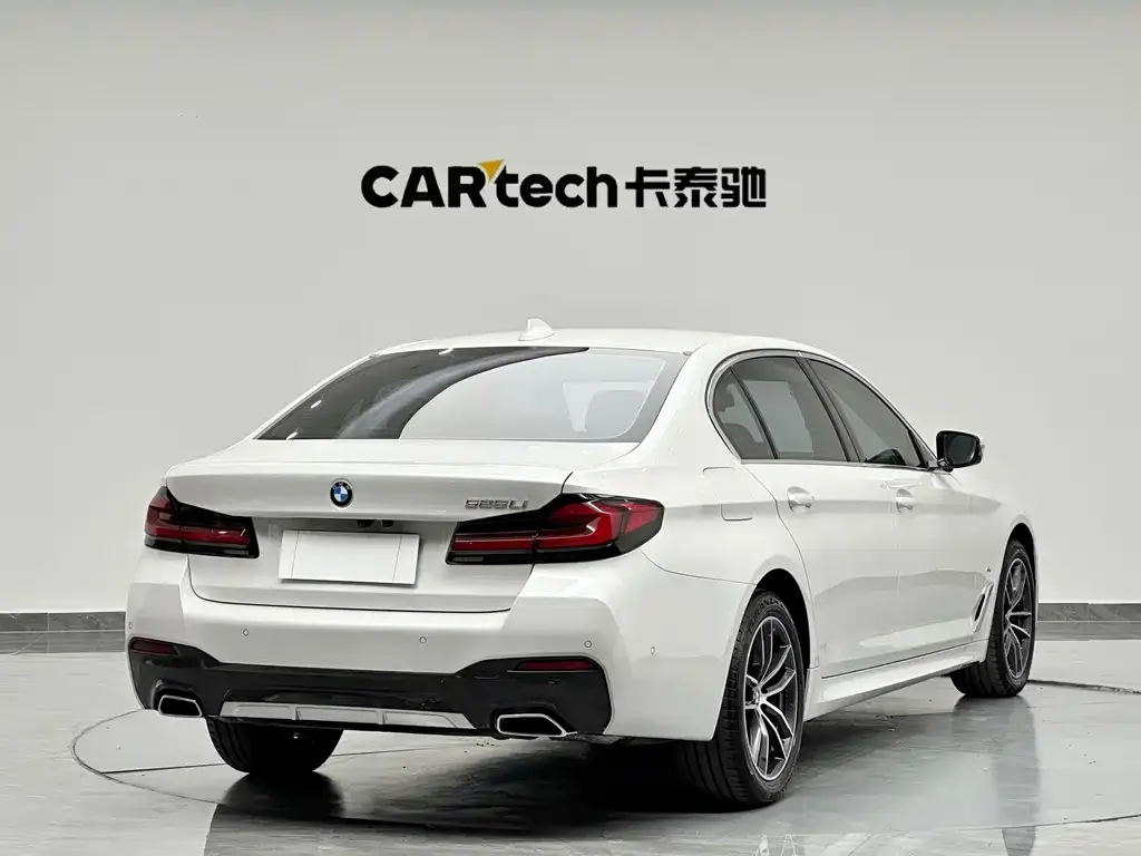 BMW 5 Series — фото 3