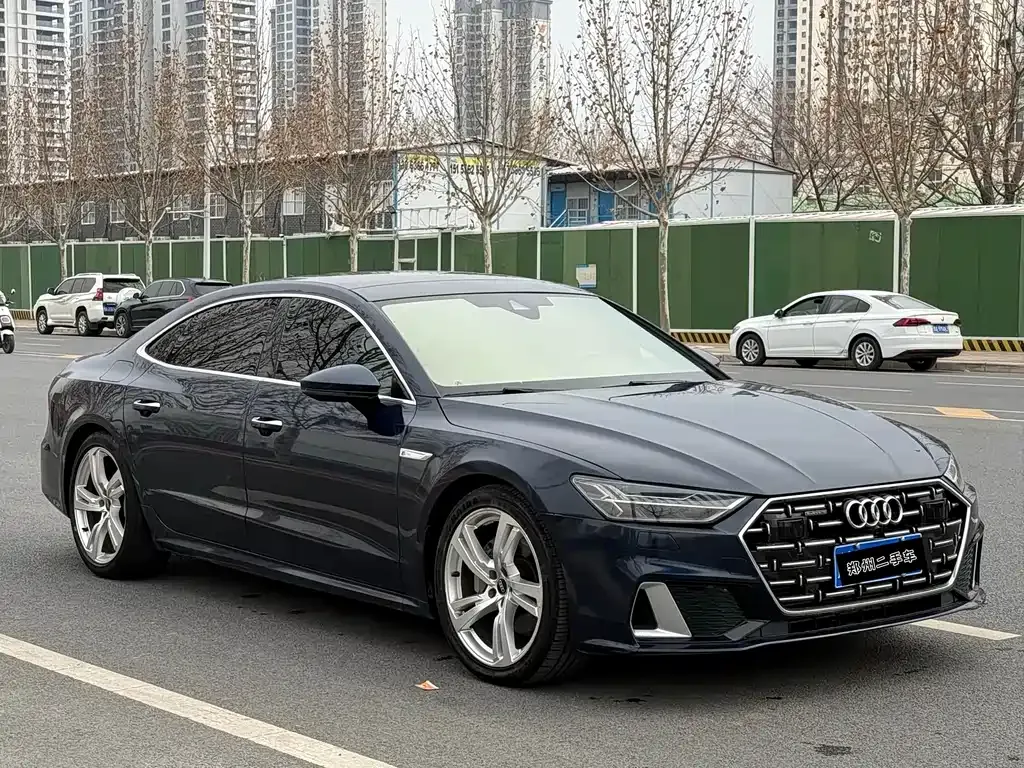 Audi A7L — фото 9